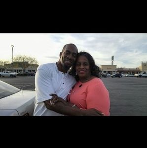 Meet your Posher, Tarah